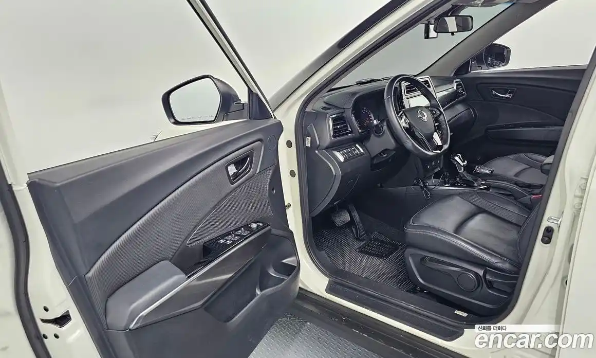 SsangYong TIBOLI 2019 1.5 автомат (гидро), фото 13