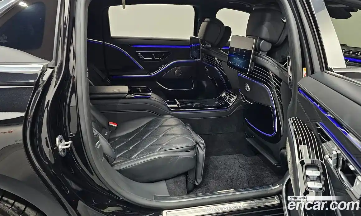 Mercedes-Benz S-Class 2023 4.0 гидро, фото 17