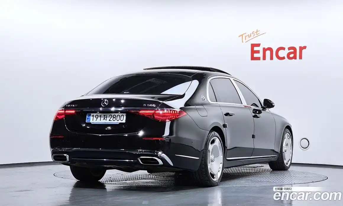 Mercedes-Benz S-Class 2023 4.0 гидро, фото 2