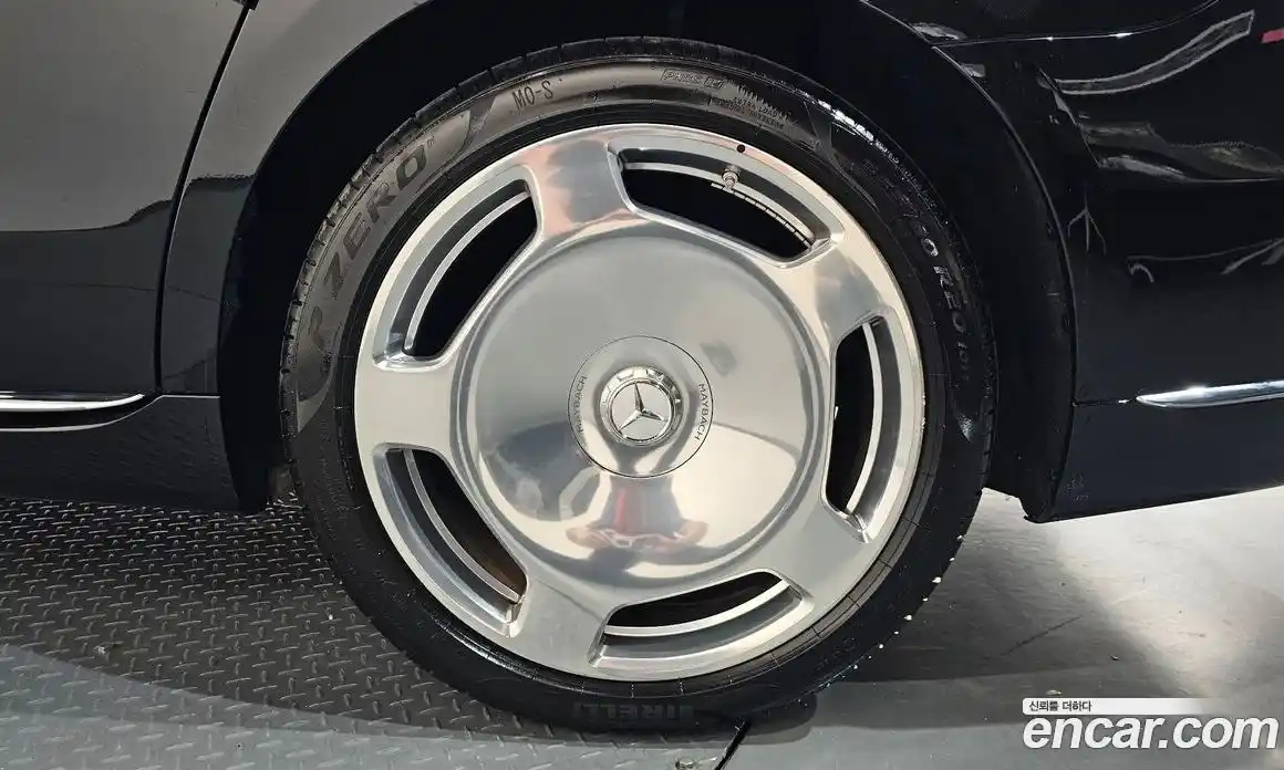 Mercedes-Benz S-Class 2023 4.0 гидро, фото 7