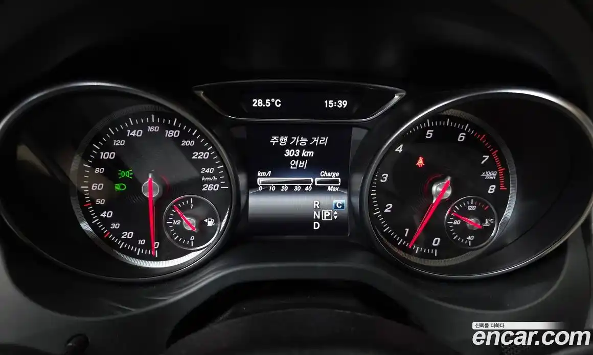 Mercedes-Benz GLA-Class 2019 2.0 гидро, фото 11 Mercedes-Benz GLA-Class 2019 2.0 гидро, фото 11