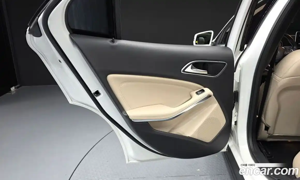 Mercedes-Benz GLA-Class 2019 2.0 гидро, фото 15 Mercedes-Benz GLA-Class 2019 2.0 гидро, фото 15