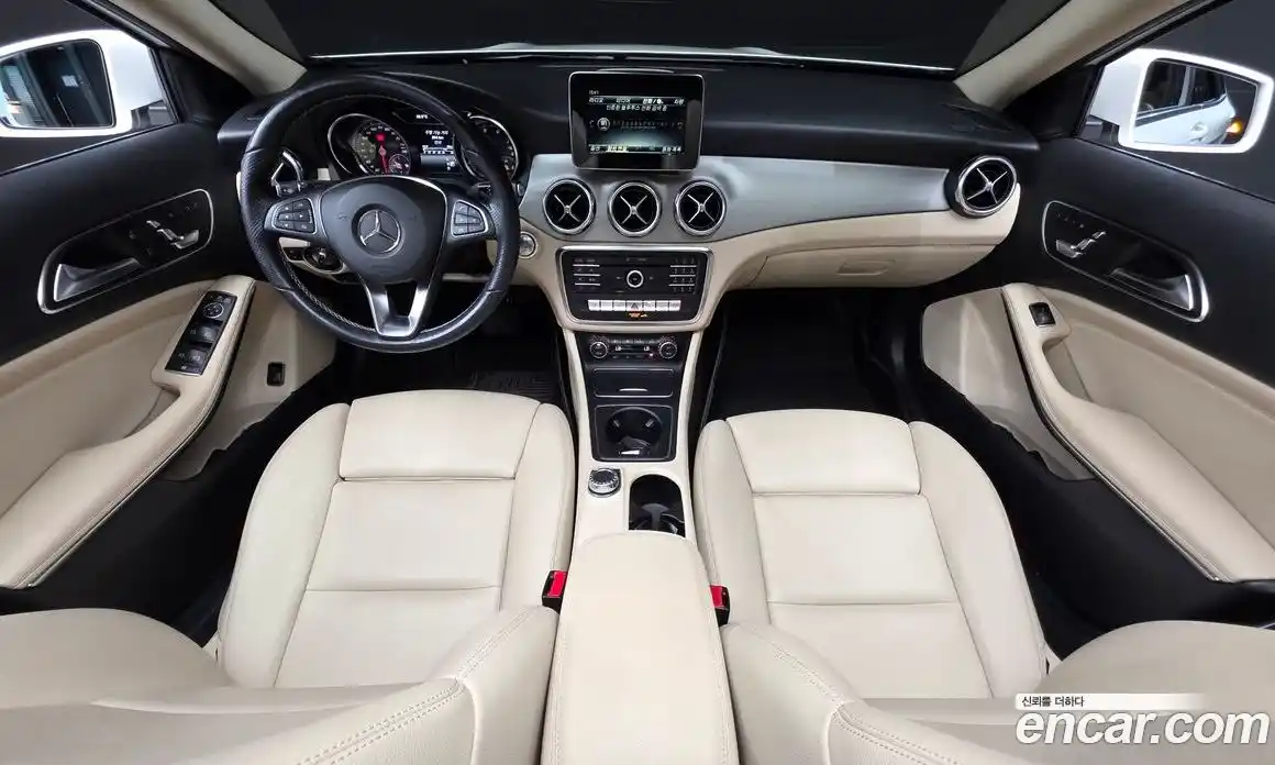 Mercedes-Benz GLA-Class 2019 2.0 гидро, фото 10 Mercedes-Benz GLA-Class 2019 2.0 гидро, фото 10