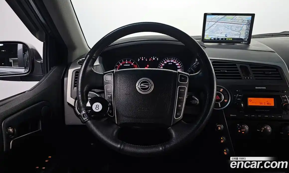 SsangYong Korando 2013 2.0 автомат (гидро), фото 12