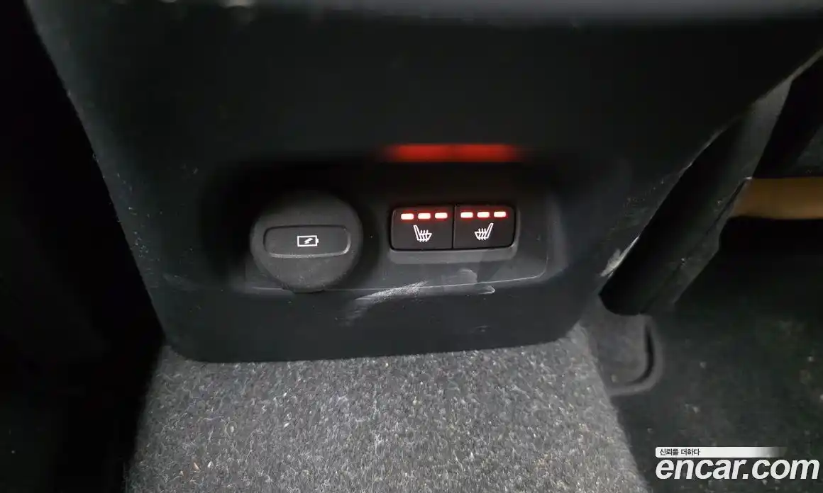 Volvo XC40 2022 2.0 автомат (гидро), фото 19