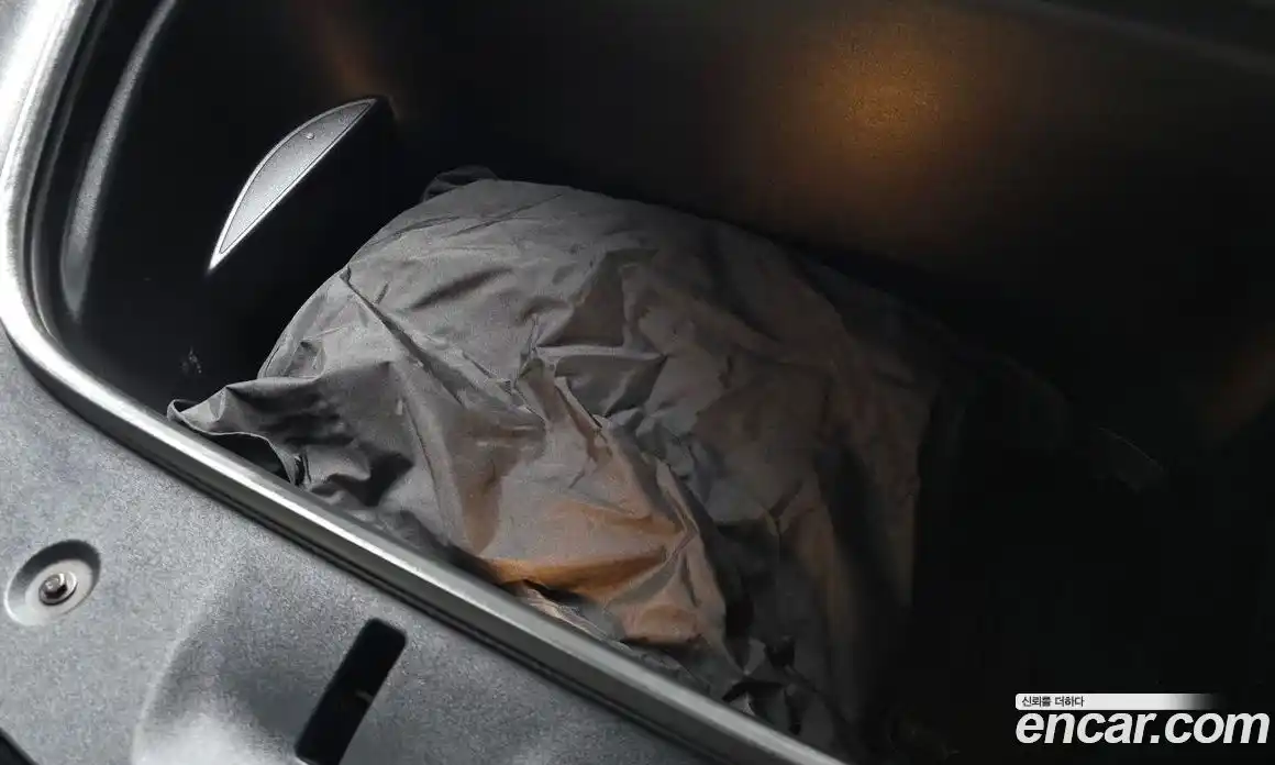 Tesla Model Y 2024 0.2 гидро, фото 29