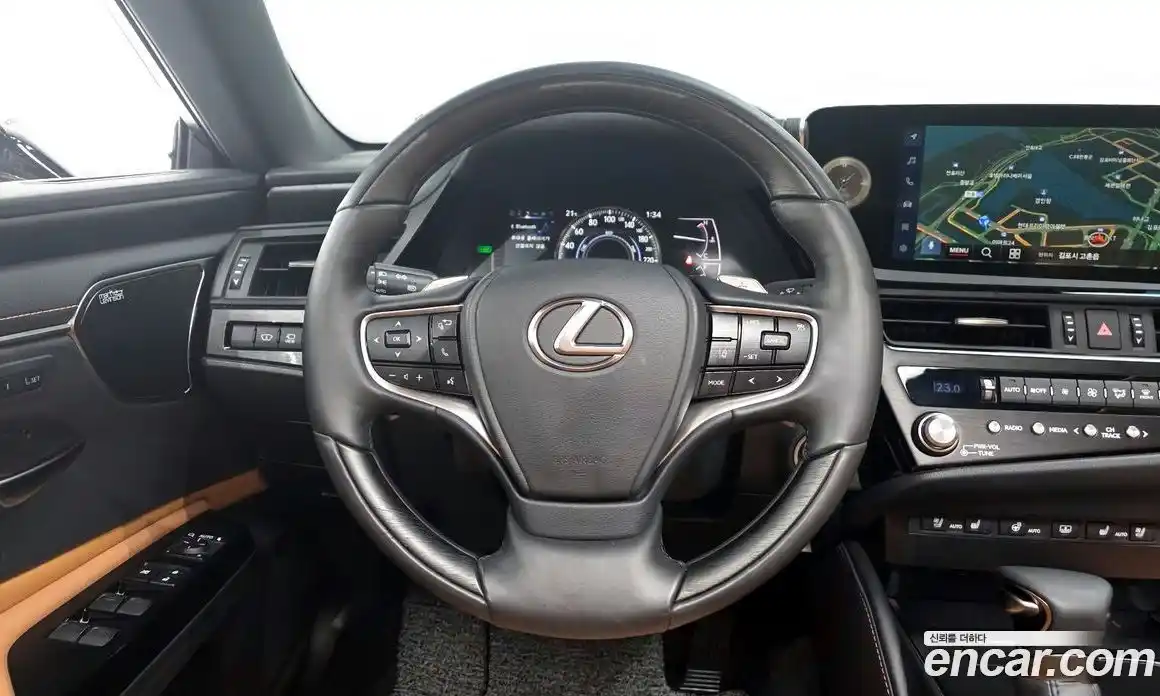 Lexus ES 2023 2.5 гидро, фото 12
