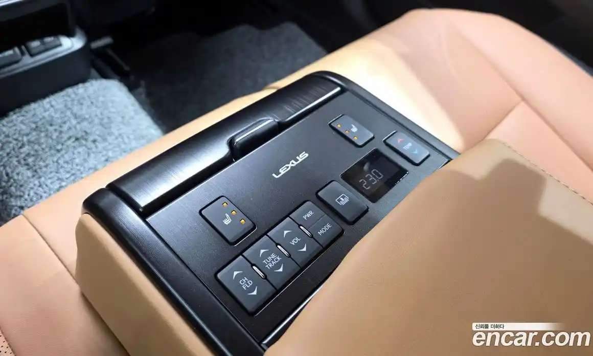 Lexus ES 2023 2.5 гидро, фото 19