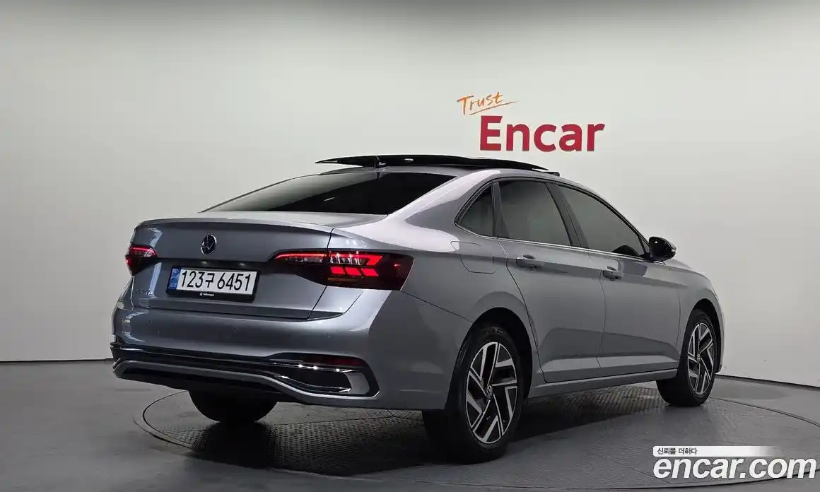 Volkswagen Jetta 2023 1.5 автомат (гидро), фото 2