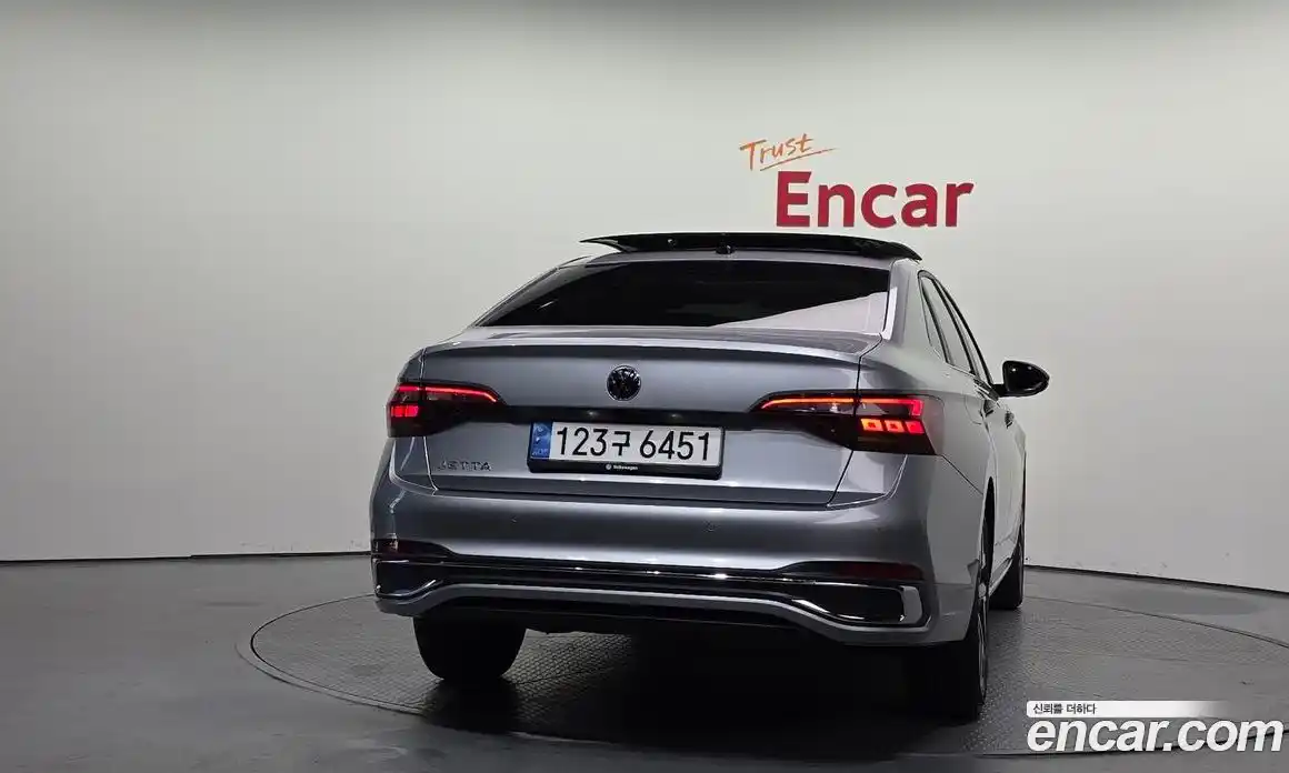 Volkswagen Jetta 2023 1.5 автомат (гидро), фото 4