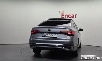Volkswagen Jetta 2023 1.5 автомат (гидро), миниатюра 4