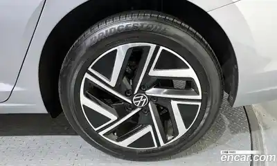 Volkswagen Jetta 2023 1.5 автомат (гидро), миниатюра 5
