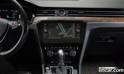 Volkswagen Passat 2018 2.0 автомат (гидро), миниатюра 12