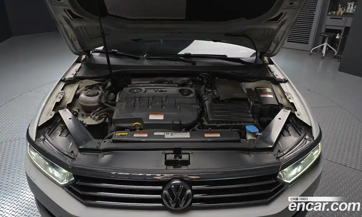 Volkswagen Passat 2018 2.0 автомат (гидро), фото 6