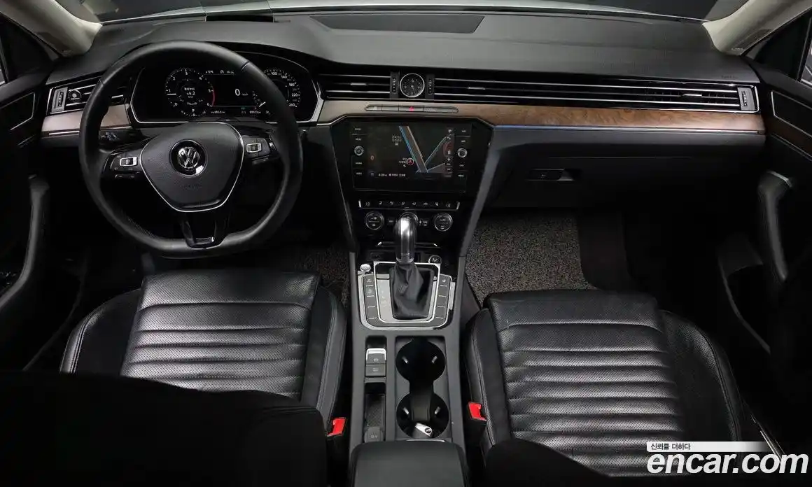 Volkswagen Passat 2018 2.0 автомат (гидро), фото 7