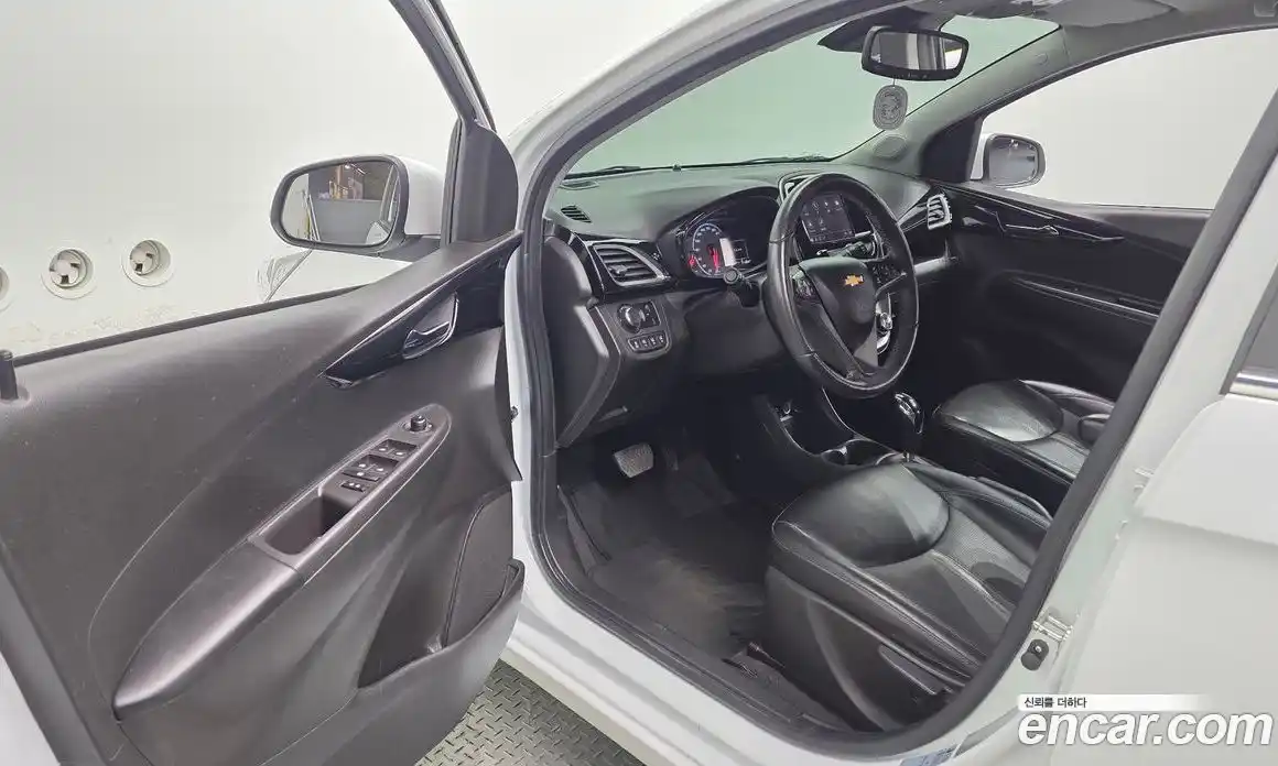 Chevrolet Spark 2018 1.0 автомат (гидро), фото 13