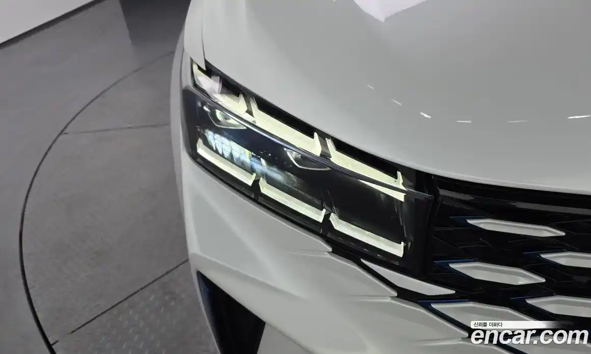 Renault Grand Koleos 2024 1.5 гидро, фото 8