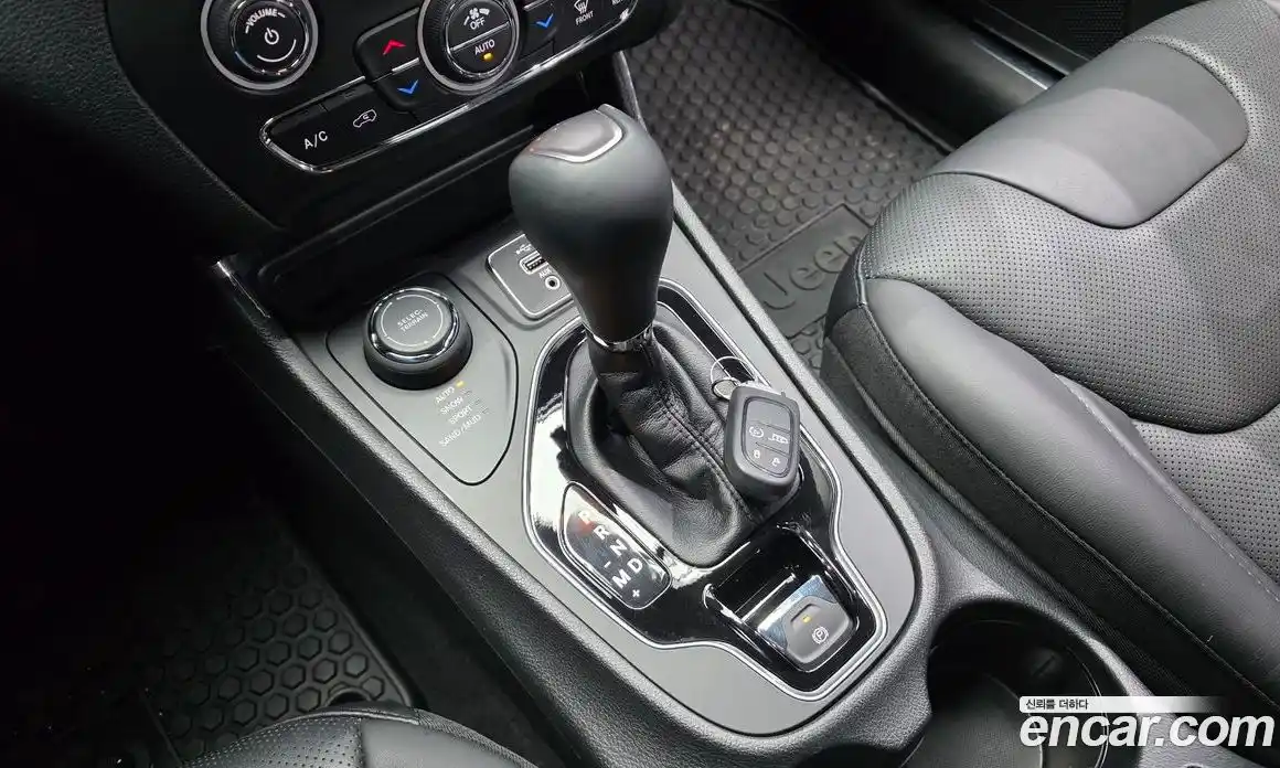Jeep Cherokee 2021 2.4 автомат (гидро), фото 12