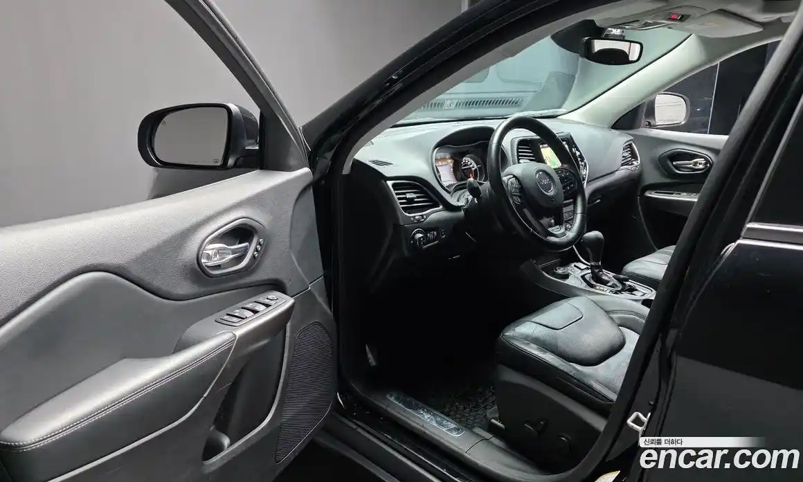 Jeep Cherokee 2021 2.4 автомат (гидро), фото 13