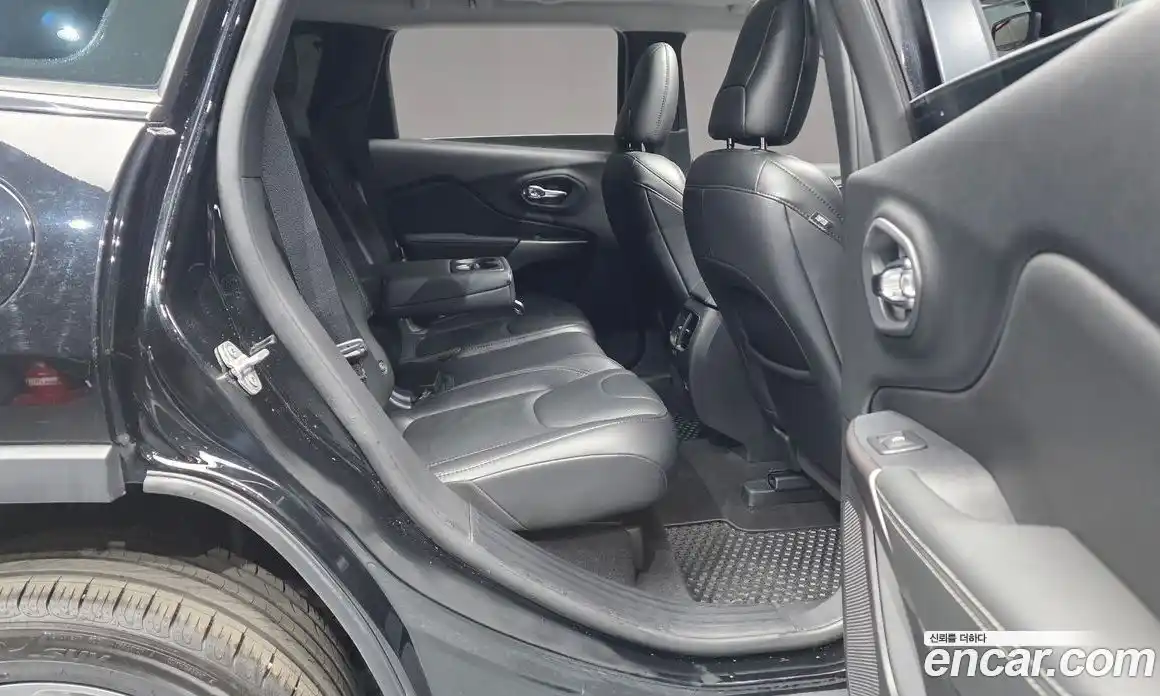 Jeep Cherokee 2021 2.4 автомат (гидро), фото 17