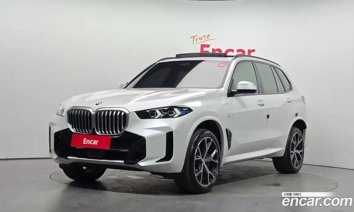 BMW X5 2025 3.0 автомат (гидро), фото 1