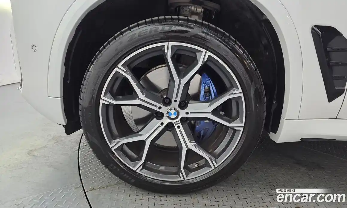 BMW X5 2025 3.0 автомат (гидро), фото 7