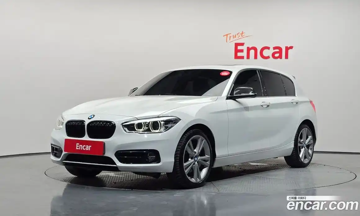 BMW 1 серия 2019 2.0 автомат (гидро), фото 1