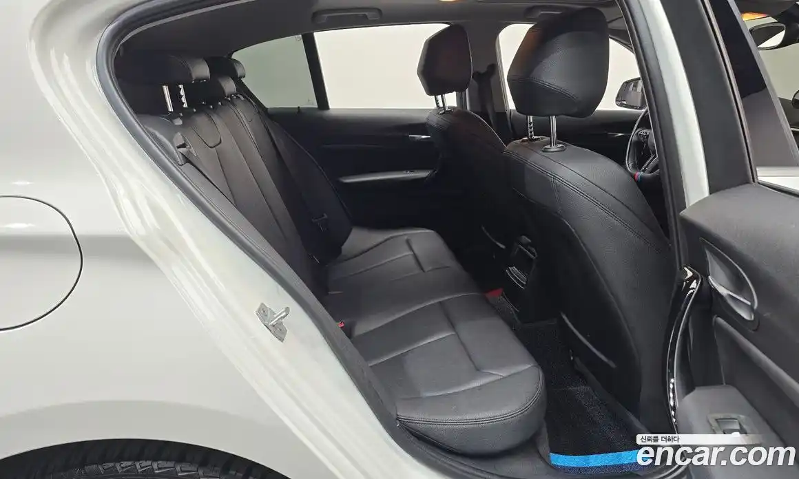 BMW 1 серия 2019 2.0 автомат (гидро), фото 17