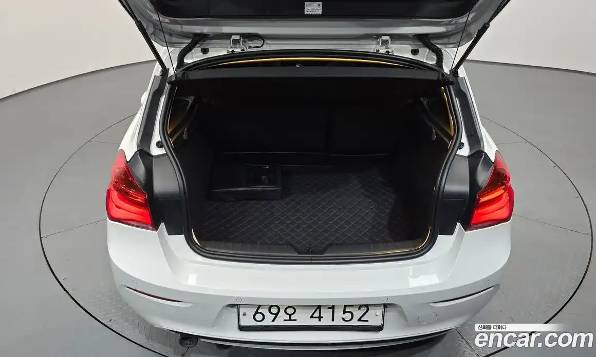 BMW 1 серия 2019 2.0 автомат (гидро), фото 26