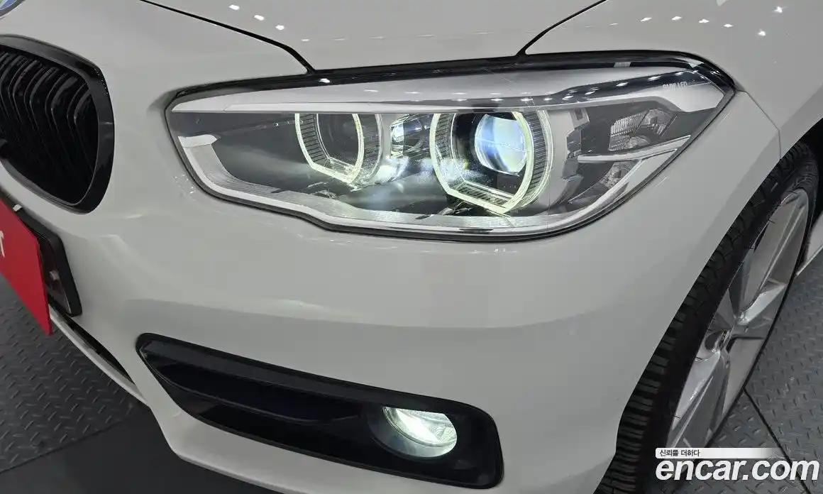 BMW 1 серия 2019 2.0 автомат (гидро), фото 8