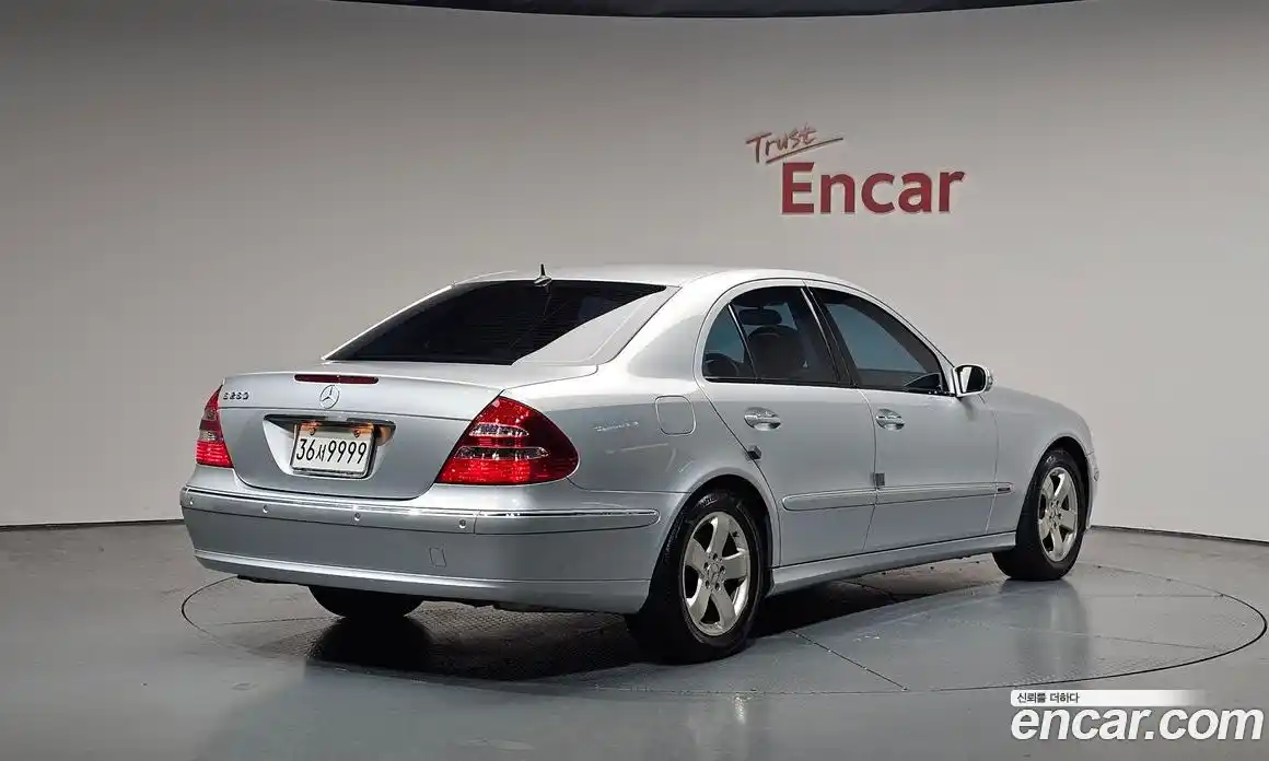 Mercedes-Benz E-Class 2005 3.0 автомат (гидро), фото 2