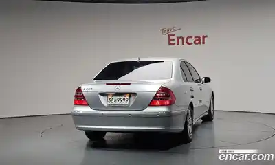 Mercedes-Benz E-Class 2005 3.0 автомат (гидро), миниатюра 4
