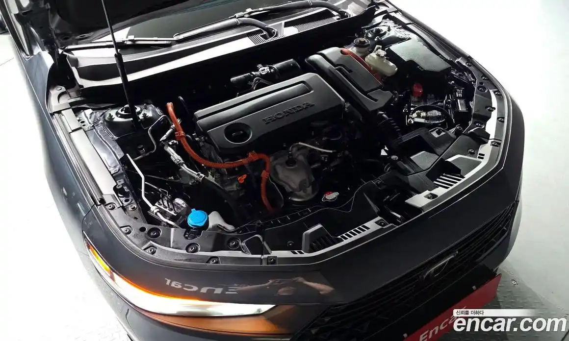 Honda Accord 2024 2.0 автомат (гидро), фото 6