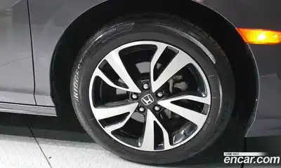 Honda Odyssey 2018 3.5 автомат (гидро), миниатюра 7
