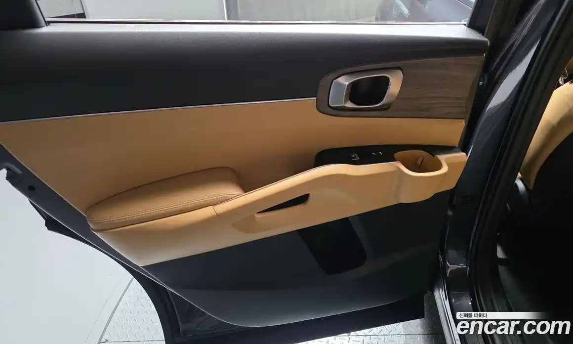 Kia Sorento 2022 1.6 автомат (гидро), фото 15