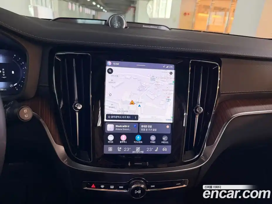Volvo V60 2025 2.0 автомат (гидро), фото 13