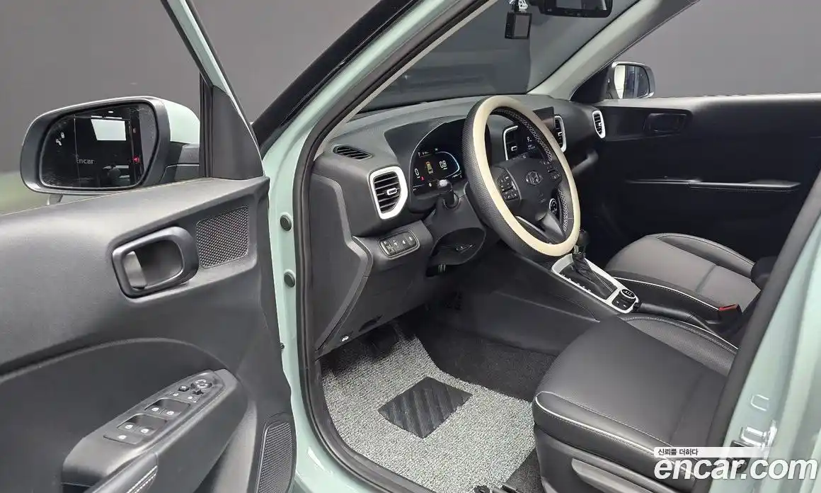 Hyundai Venue 2025 1.6 автомат (гидро), фото 13
