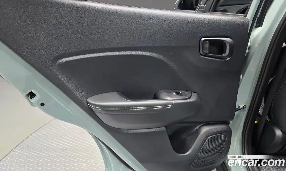 Hyundai Venue 2025 1.6 автомат (гидро), фото 15