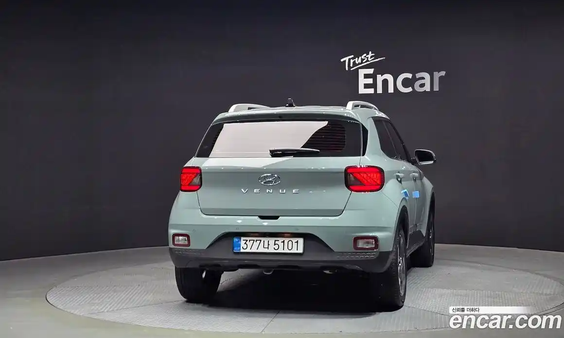 Hyundai Venue 2025 1.6 автомат (гидро), фото 4