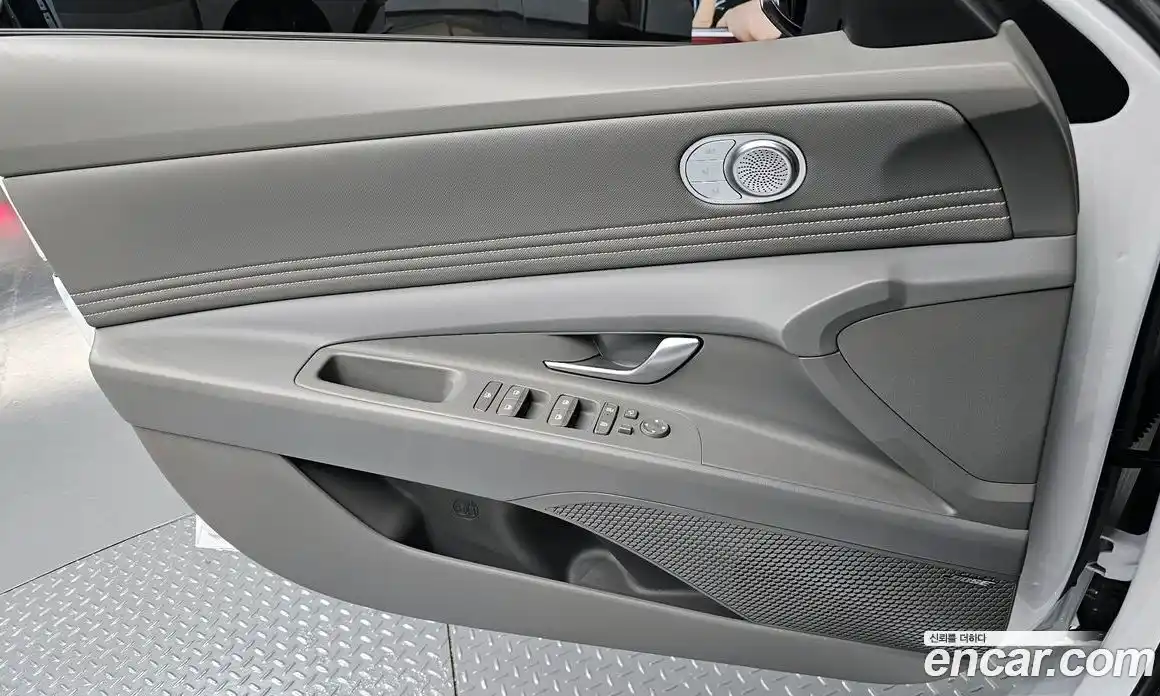 Hyundai Avante 2025 1.6 автомат (гидро), фото 14