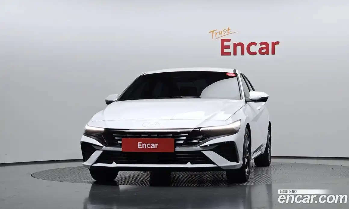 Hyundai Avante 2025 1.6 автомат (гидро), фото 3