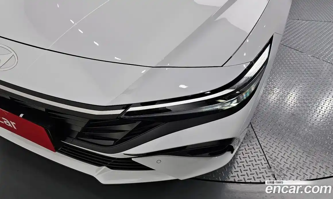Hyundai Avante 2025 1.6 автомат (гидро), фото 8