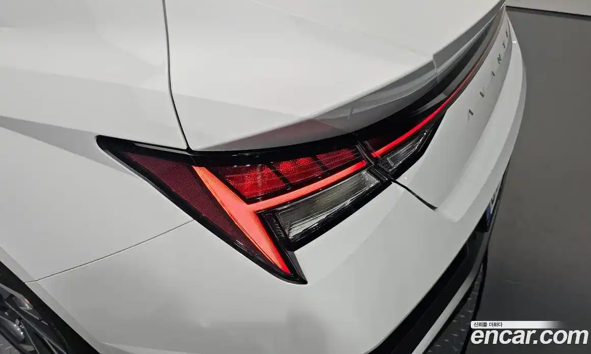 Hyundai Avante 2025 1.6 автомат (гидро), фото 9
