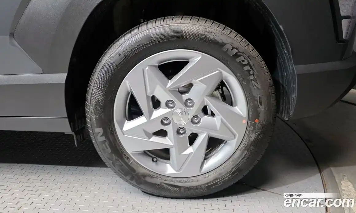 Hyundai Kona 2026 1.6 автомат (гидро), фото 7