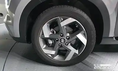 Hyundai Venue 2025 1.6 автомат (гидро), миниатюра 5