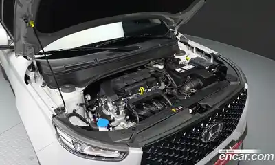 Hyundai Venue 2025 1.6 автомат (гидро), миниатюра 6