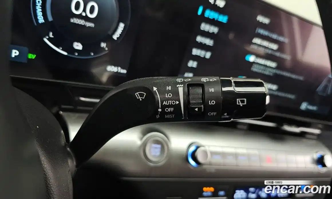 Hyundai Kona 2025 1.6 автомат (гидро), фото 27