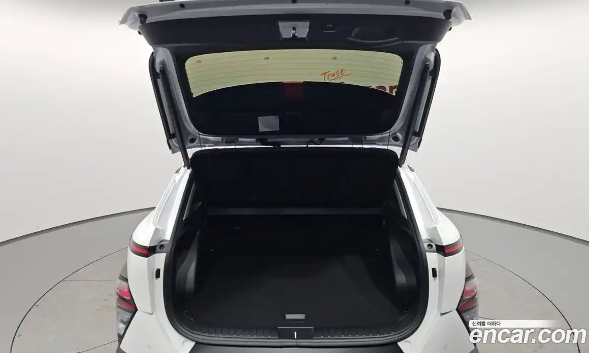 Hyundai Kona 2025 1.6 автомат (гидро), фото 34