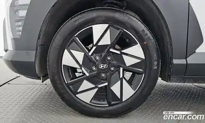 Hyundai Kona 2025 1.6 автомат (гидро), миниатюра 4