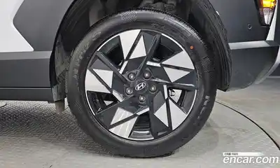Hyundai Kona 2025 1.6 автомат (гидро), миниатюра 6
